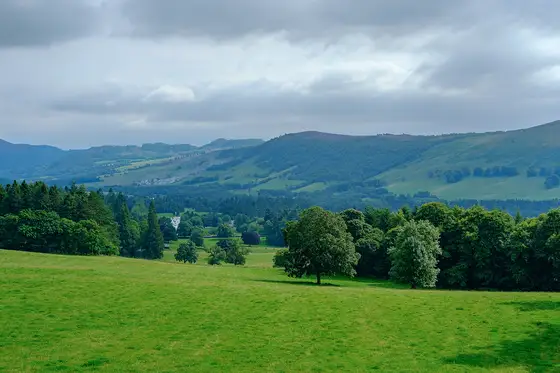Il castello di Blair Atholl dai confini della proprietà